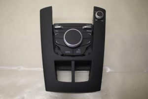 17798570 – 8V0919614P – Regeleinheit Multi Media