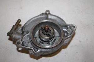 17826306 – 057145100AF – Vacuum pump (diesel)