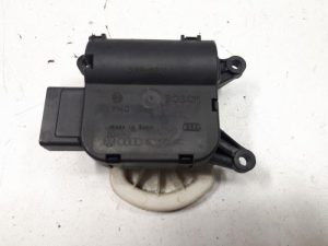 20513586 – 8E1820511C – Heater valve motor