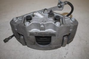 17807272 – 8P0615124A – Bremszange rechts vorne