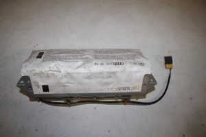 17831116 – 8E0880204C – Airbag rechts (Armaturenbrett)