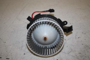 17815702 – 8T1820021 – Heizung Belüftungsmotor