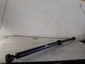 18997121 – 4D4521101B – Tussenas