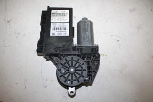 17826432 – 4E2959802F – Raammotor Portier