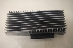 17801874 – 8R0035223 – Radioverstärker