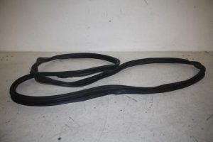17808586 – 8W8827705B – Achterkleprubber