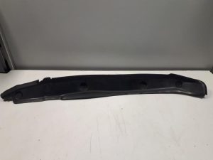 21145031 – 2GA821111 – Wheel arch strip