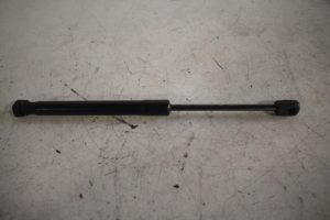 17806200 – 4G8823359A – Gasdemper Motorkap links