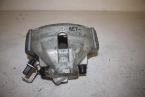 17806734 – 8E0615124A – Remklauw (Tang) rechts-voor