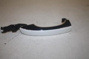 17804052 – 4H0837205B – Türgriff 4-türig links vorne