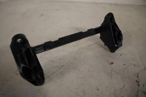 17824000 – 4G0857745 – Steun (diversen)