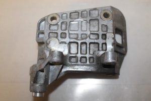 17793594 – 059903143AJ – Steun (diversen)