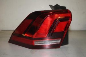 17827495 – 5NA945095C – Achterlicht links