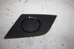 17824017 – 8T0857227A6PS – Speakerkap