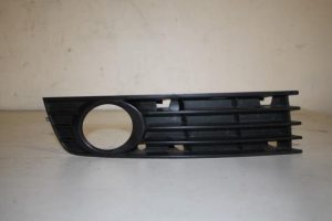 17826906 – 8E0807682A01C – Bumper Rooster