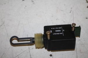 17810659 – 4B5962115A – Tailgate lock mechanism