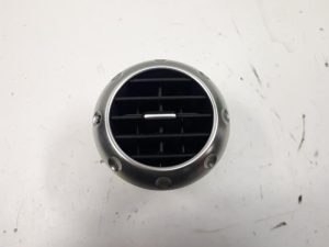 18400650 – 8N08209019QM – Luchtrooster Dashboard