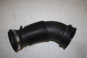 17827316 – 06H129629F – Air intake hose