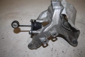 17814703 – 4M0199308AA – Motorsteun