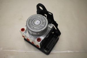 17798447 – 5Q0614517K – ABS Pumpe