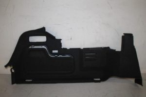 17816816 – 8F0863879ACA9 – Bekleding bagageruimte
