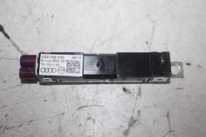 17810350 – 4G9035225 – Antennenverstärker