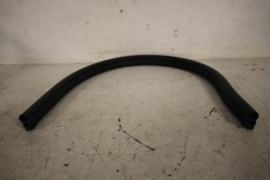 17814945 – 4M0823723 – Motorkaprubber