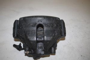 17806733 – 8E0615124A – Remklauw (Tang) rechts-voor