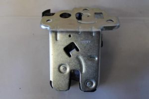 17793082 – 8K9827505A – Schließmechanik Heckklappe