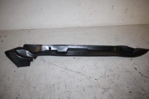 17816847 – 8R0821112B – Spatbord Lijst