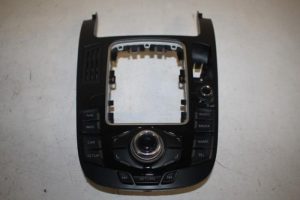 17805629 – 8T0919609FWFX – Regeleinheit Multi Media