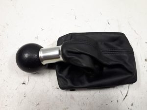 18751302 – 4F0863278AFTAV – Gear stick