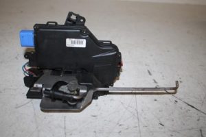 17812039 – 4E2837015 – Türschlossmechanik 4-türig links vorne