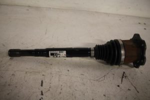 17813404 – 8K0407271AL – Aandrijfas links-voor