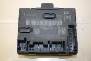 17798573 – 5Q0959393B – Zentralverriegelung Modul