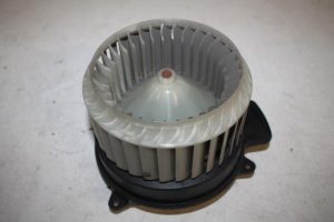17804688 – 4H1820021B – Heizung Belüftungsmotor