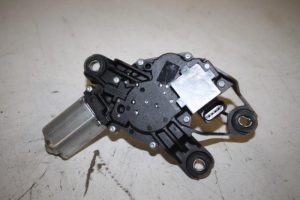 17816559 – 5K6955711B – Ruitenwissermotor achter