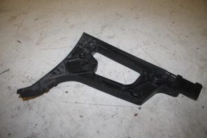 17823116 – 8T0807454 – Rear bumper bracket, right