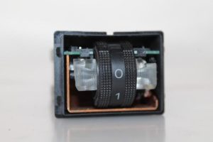 17791690 – 8E09635635PR – Sitzheizung Schalter