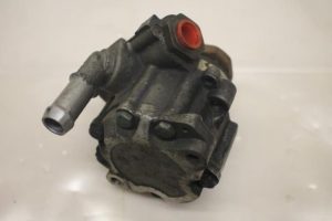 17800122 – 8N0145154A – Stuurbekrachtiging Pomp