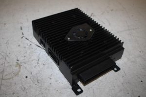 17812086 – 4E0910466C – Radio amplifier