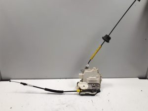 18638054 – 8J2837015C – Türschlossmechanik 4-türig links vorne