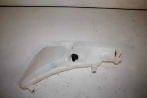 17833234 – 4G8955451F – Ruitensproeiertank voor