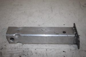 17815065 – 4M0802038A – Chassisbalk voor