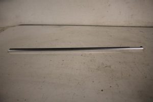 17832130 – 4KE837475 – Türleiste