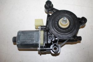 17820668 – 5Q0959801B – Door window motor
