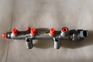 17793978 – 059130090BS – Fuel distributor