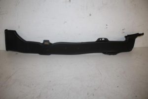 17814925 – 4M0819726B – Luchtgeleider