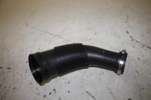 17817060 – 059129629A – Aanzuigslang Lucht