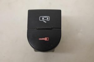 17796218 – 8N0962107AB98 – Centrale deurvergrendeling Schakelaar